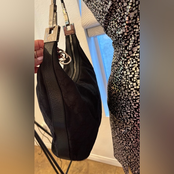 Gucci Handbags - Vintage Authentic Gucci GG monogram canvas black leather shoulder bag/Tom Ford🌟